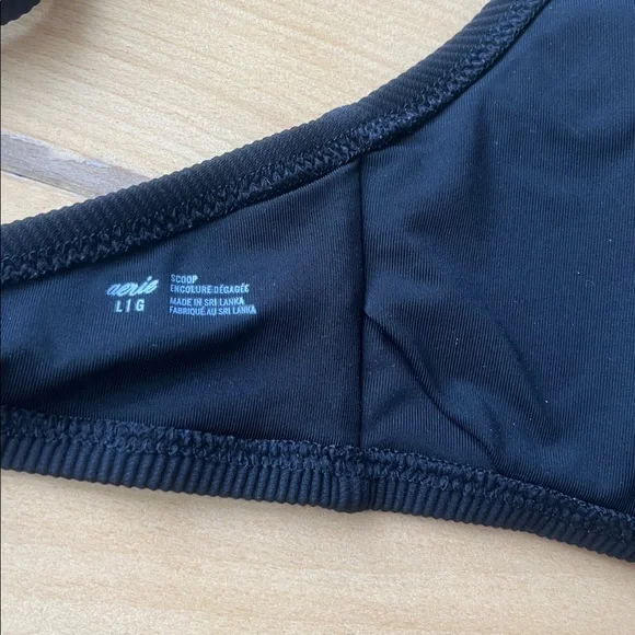 NWOT Aerie V Ruched Ribbed Scoop Bikini Top in True Black - Picture 4 of 6